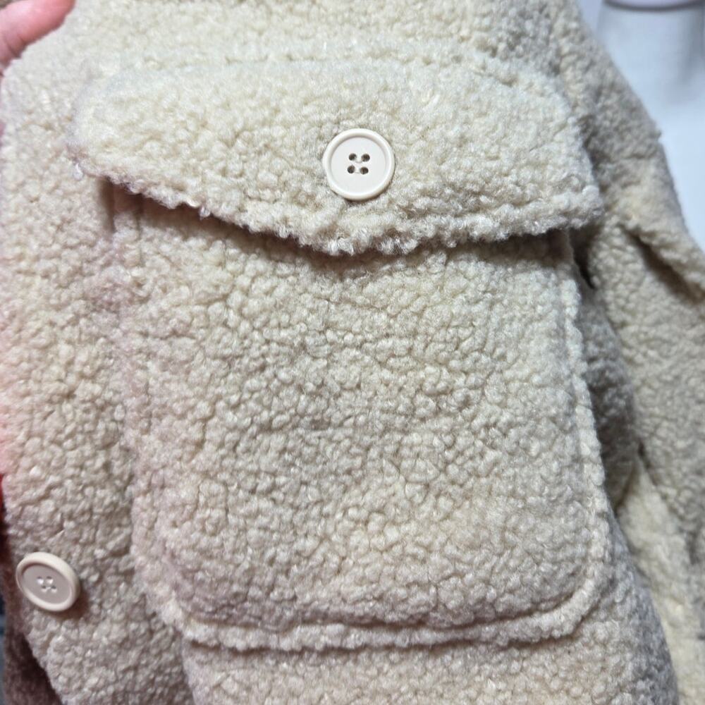 HYFVE NWOT Tan Sherpa Fleece Teddy Button up Jacket size Large - Picture 10 of 10